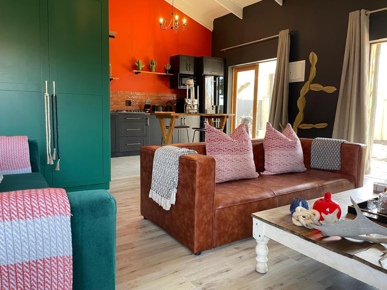 Periwinkle, Grove ,Acorn & Sage Cottages Кларенс Стая снимка
