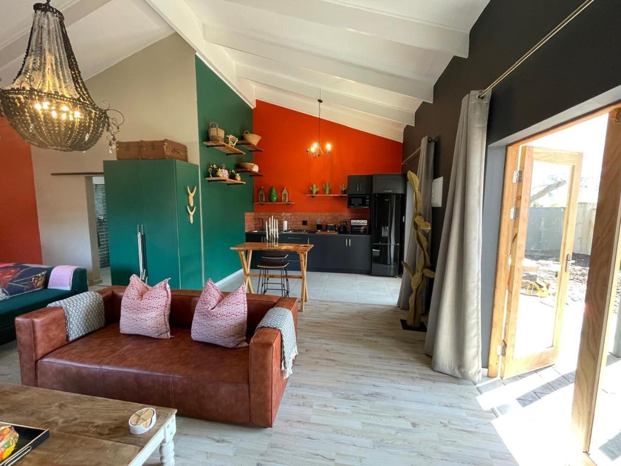 Periwinkle, Grove ,Acorn & Sage Cottages Кларенс Стая снимка